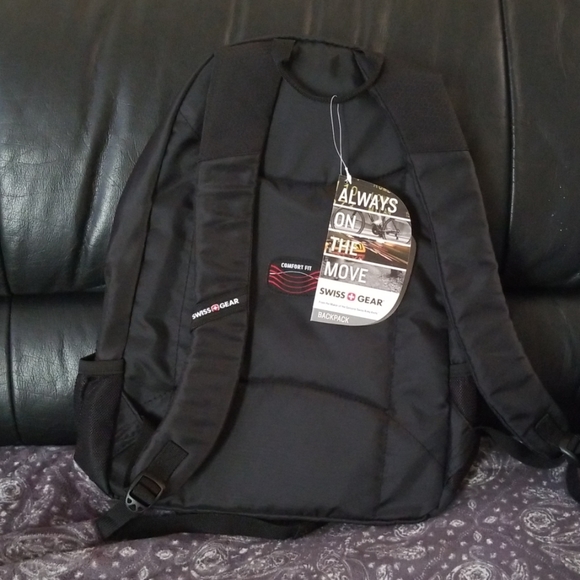 Backpack - Picture 2 of 7